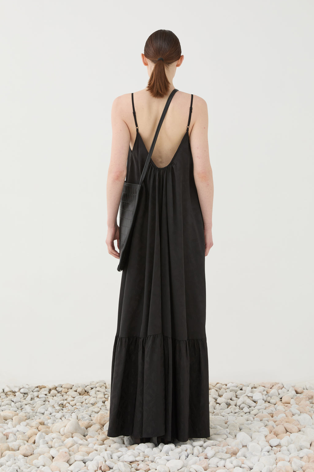 Vestido maxi de alças com babados ELEH