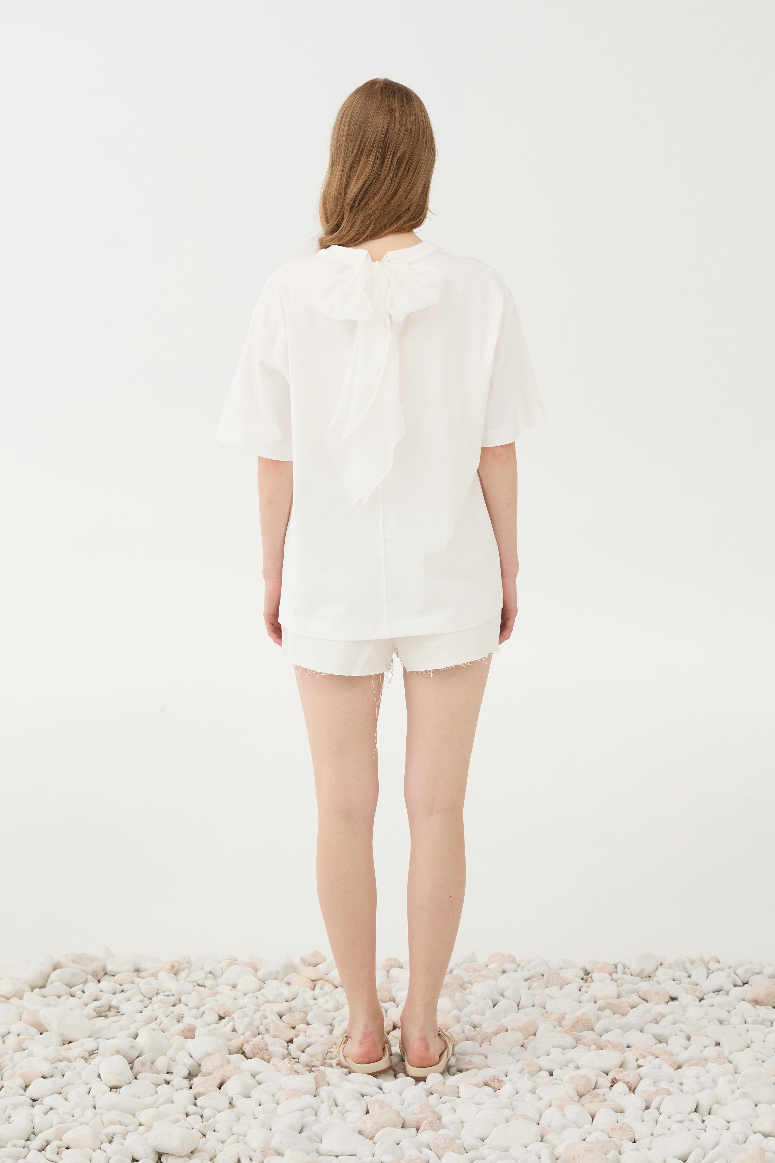 T-shirt com laço nas costas ELEH