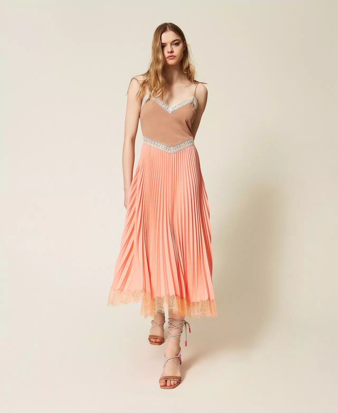 Vestido midi plissado MYFO TWINSET