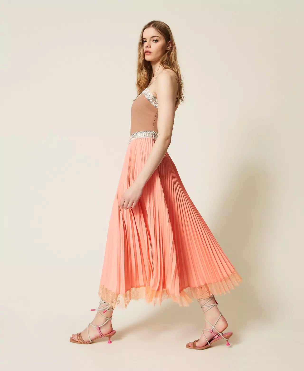 Vestido midi plissado MYFO TWINSET