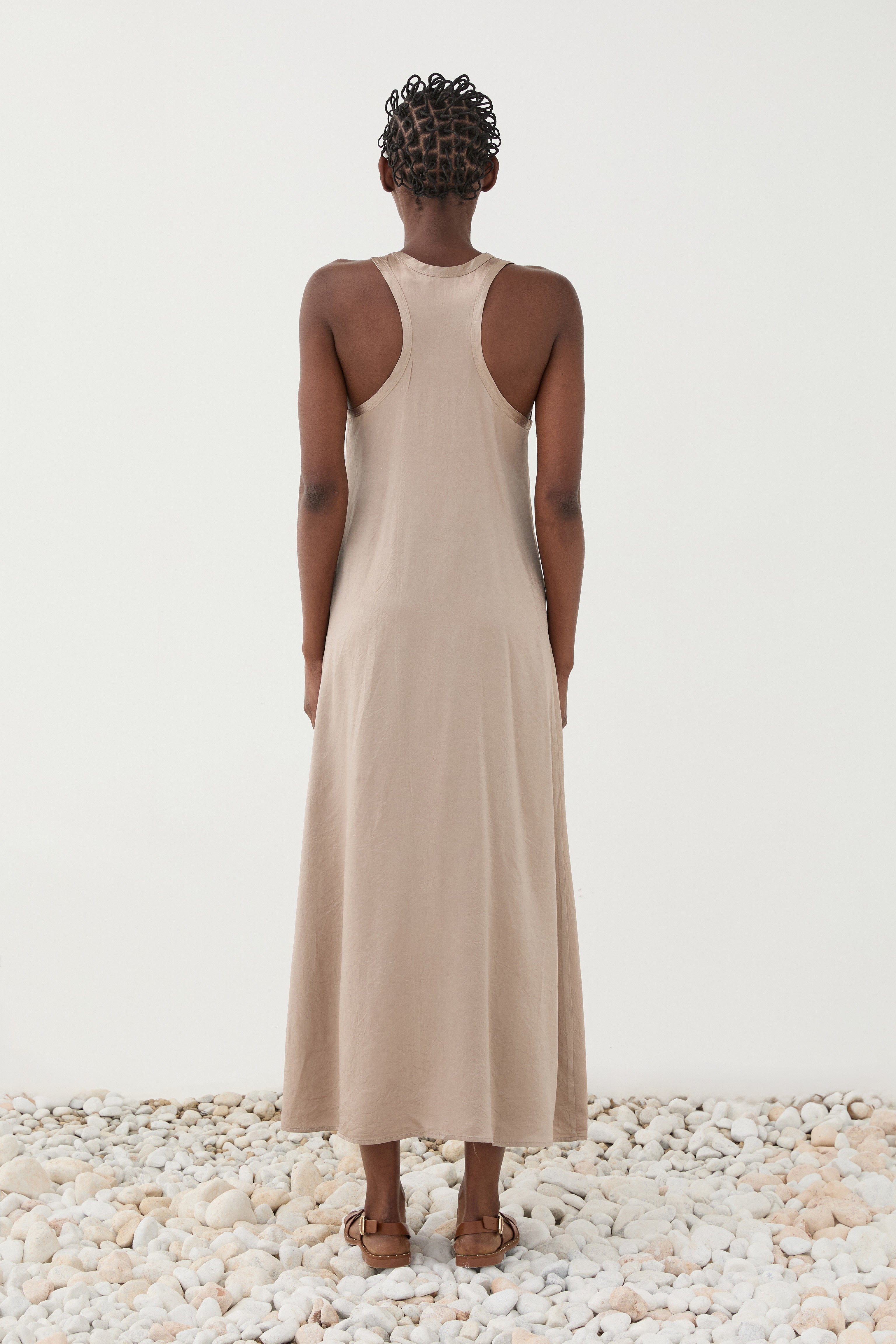 Vestido longo em cetim ELEH