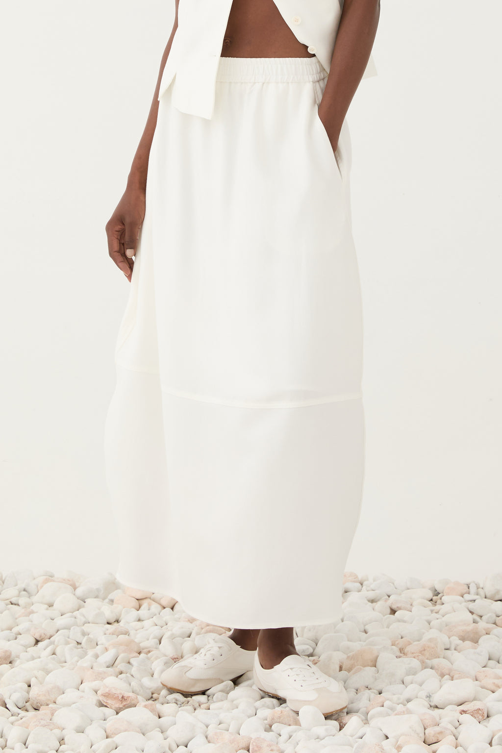 Saia midi fluída de linho ELEH