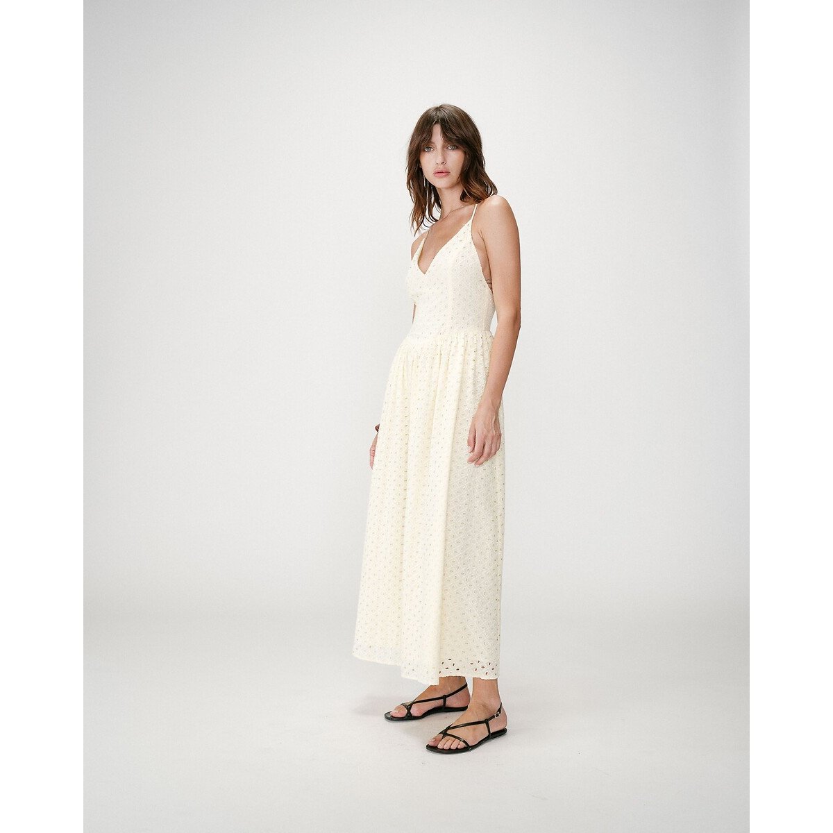 Vestido bordado "WIMALA" GRACE & MILA