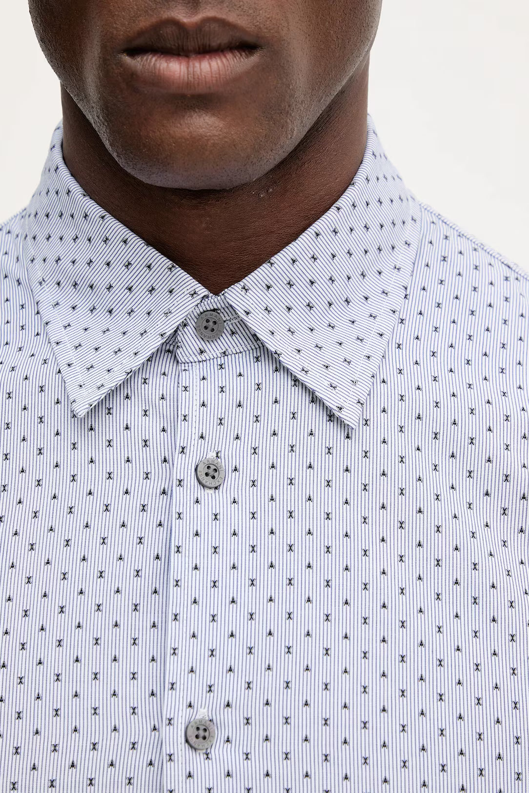 Camisa padrão do logo Armani Exchange