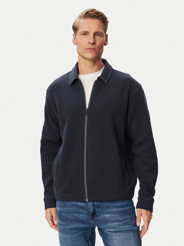 Casaco BOSS Ze_Bend Regular Fit azul-marinho para homem, em malha de algodão elástica, com fecho frontal, gola clássica e bolsos laterais com fecho.
