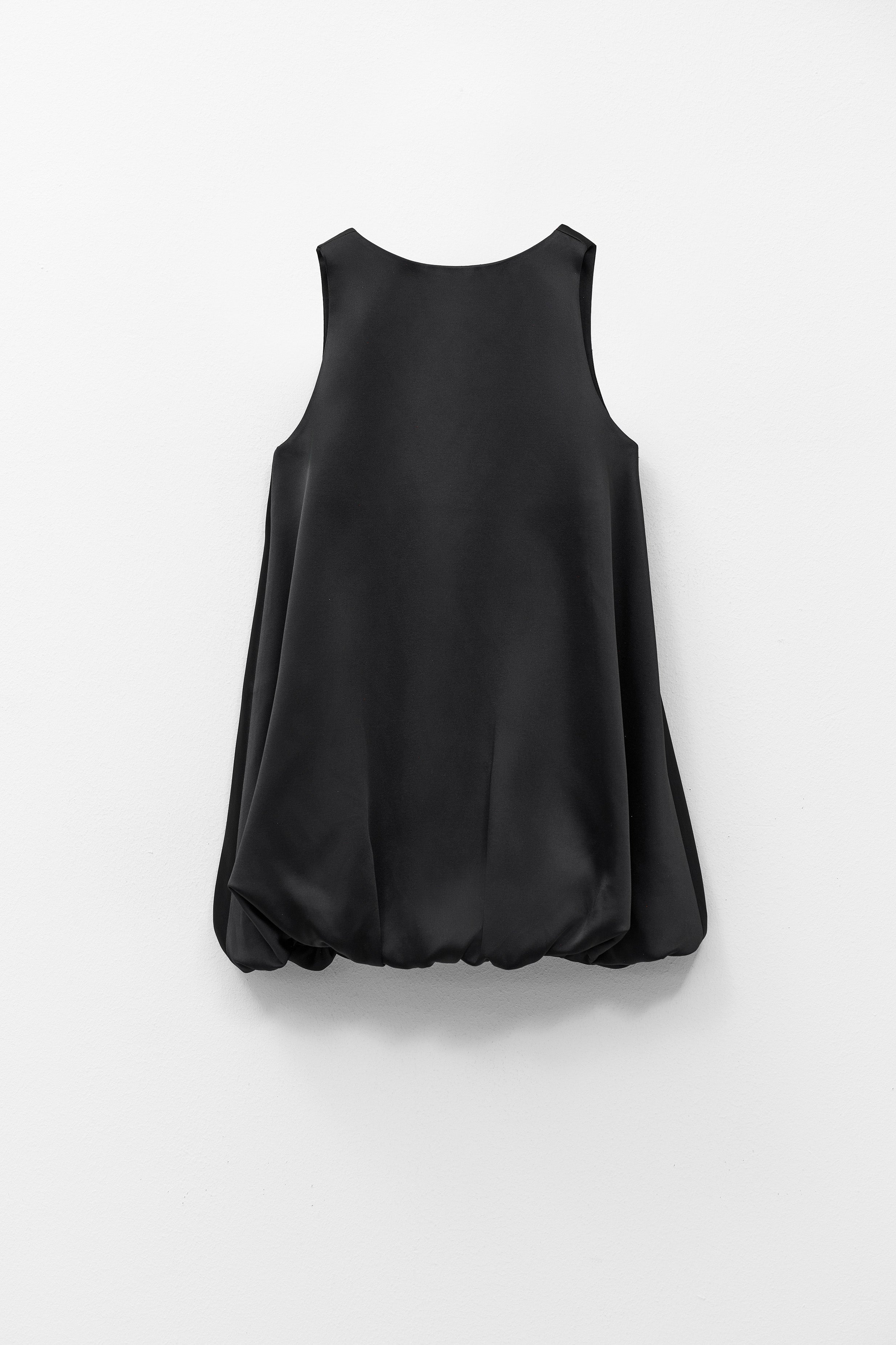 Vestido curto efeito balão ELEH