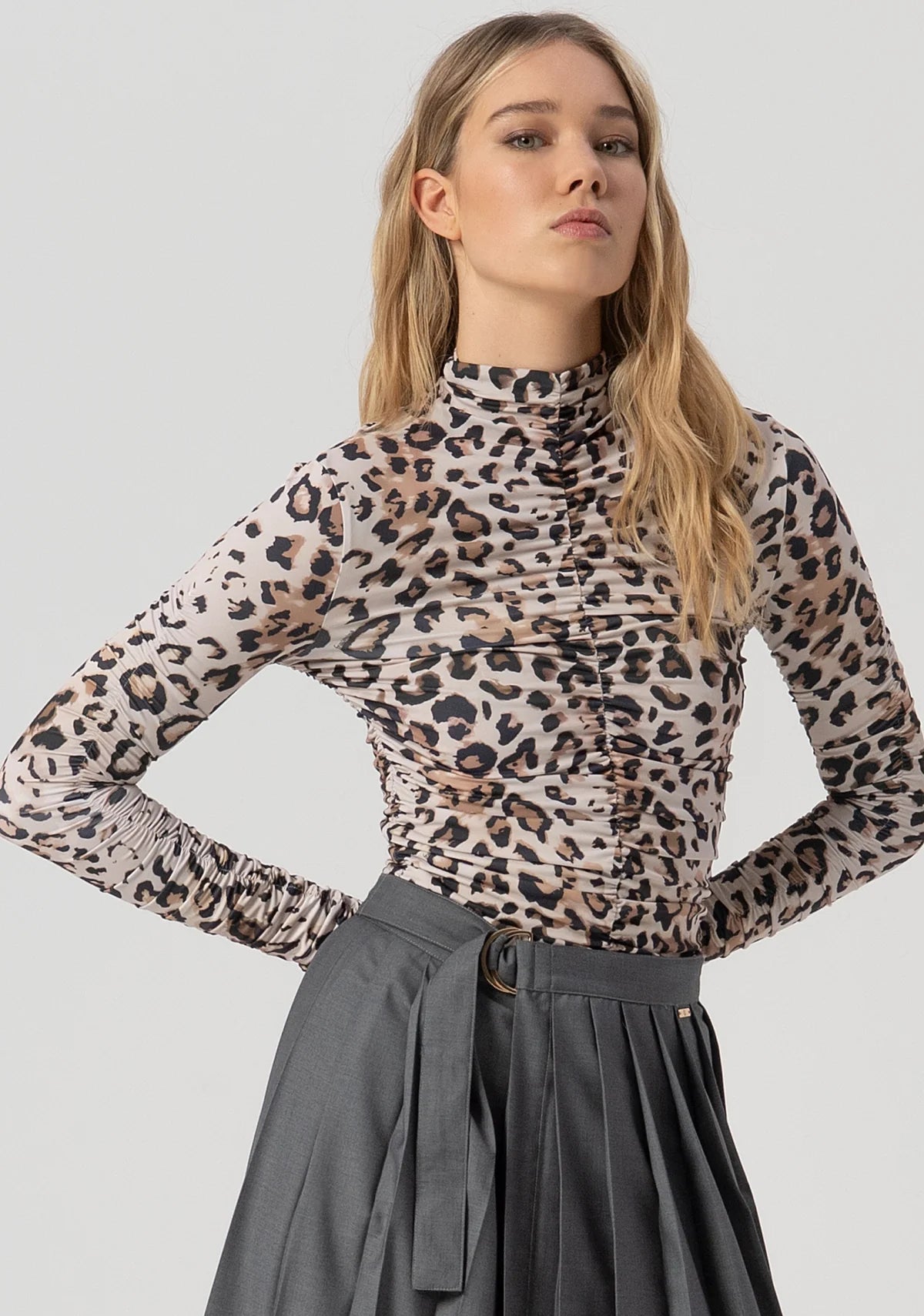 Saia plissada Fracomina