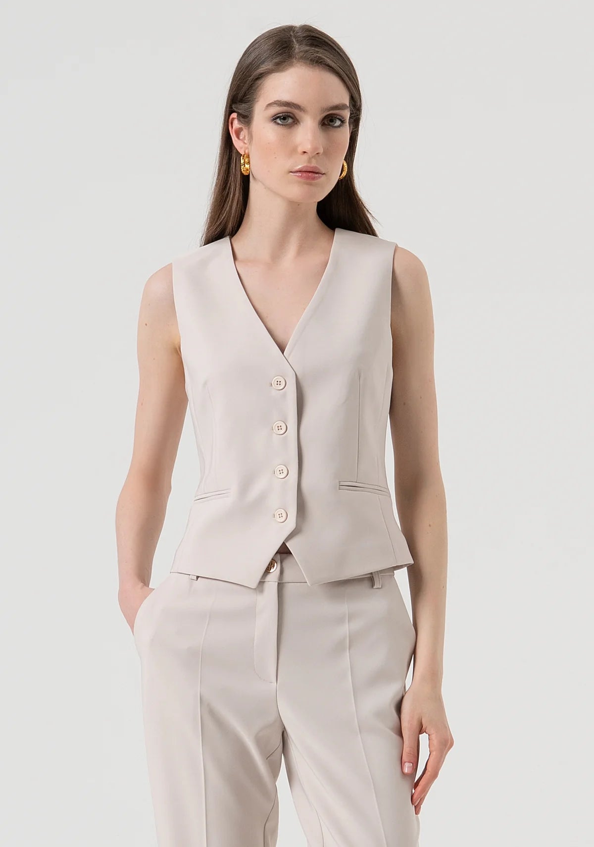 Colete corte regular decote em V Fracomina