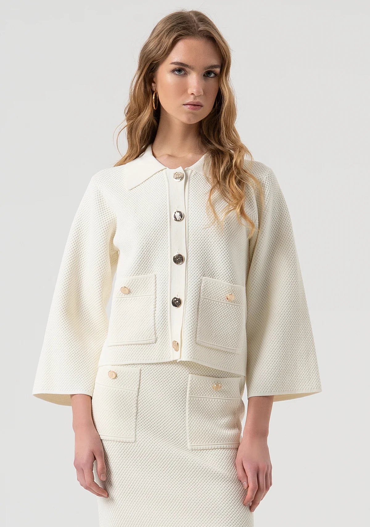 Cardigan com modelagem regular e ponto musgo Fracomina