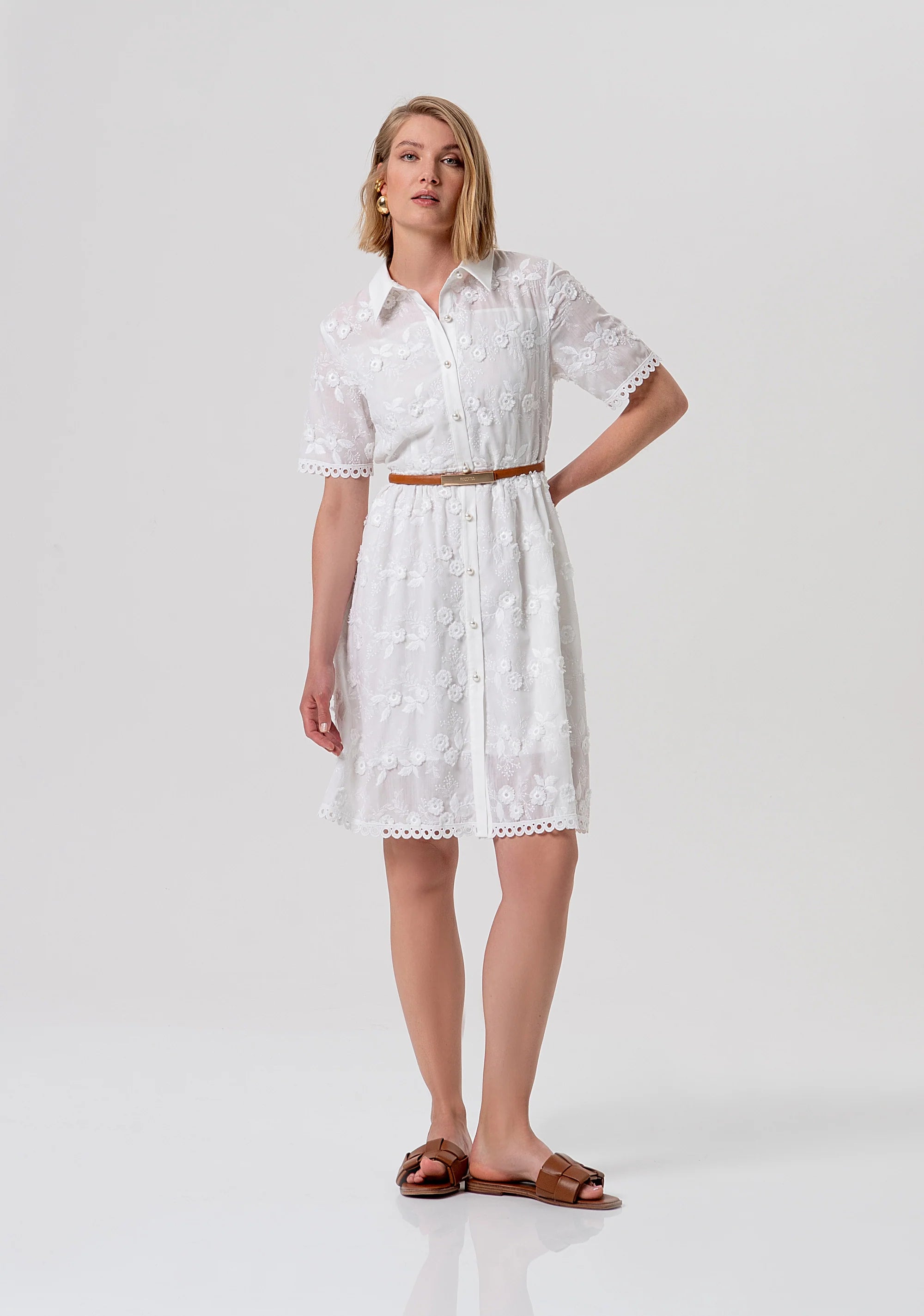 Vestido de renda com cinto FRACOMINA