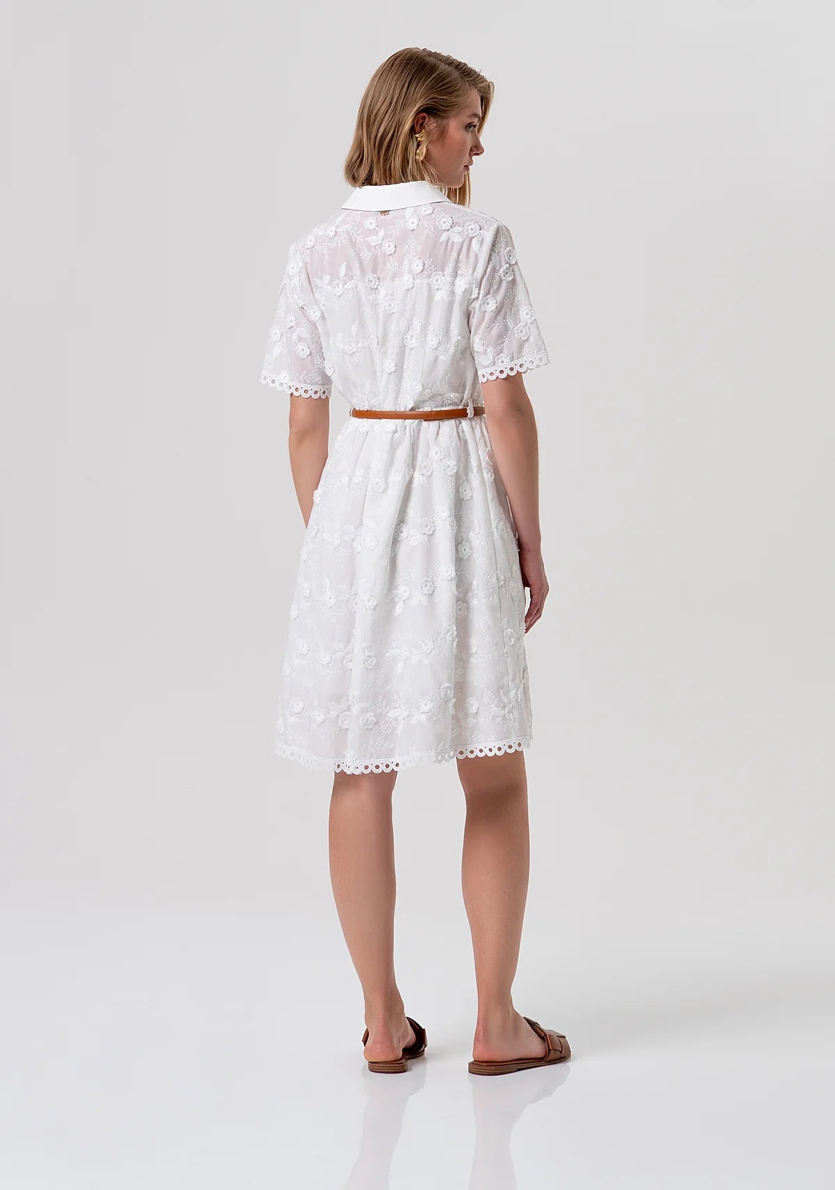 Vestido de renda com cinto FRACOMINA