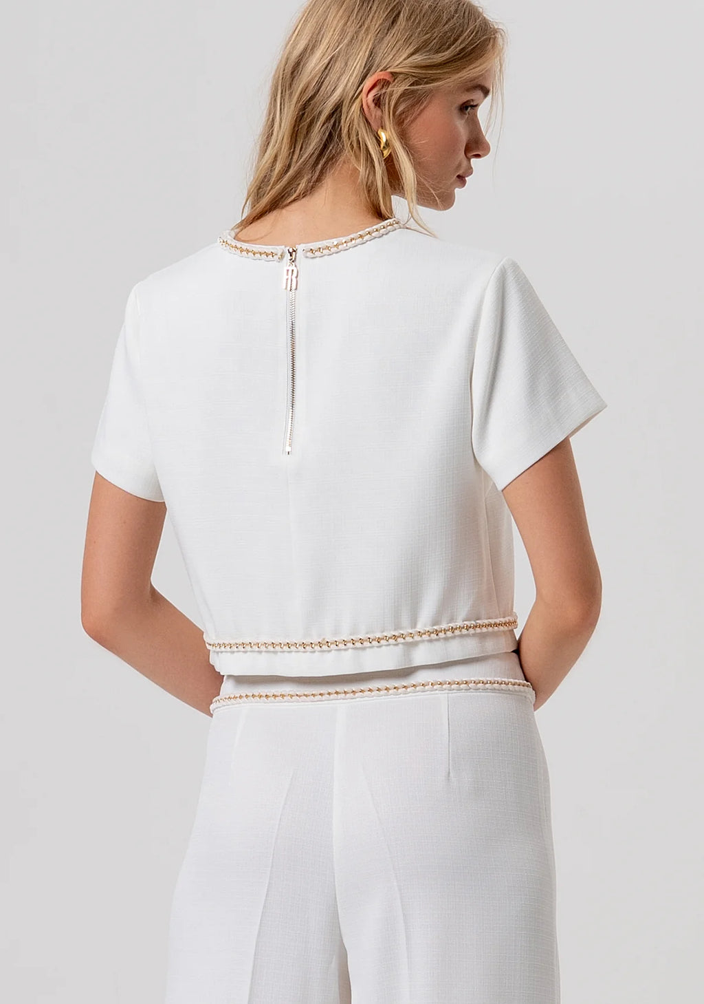 Blusa cropped com aplicações FRACOMINA