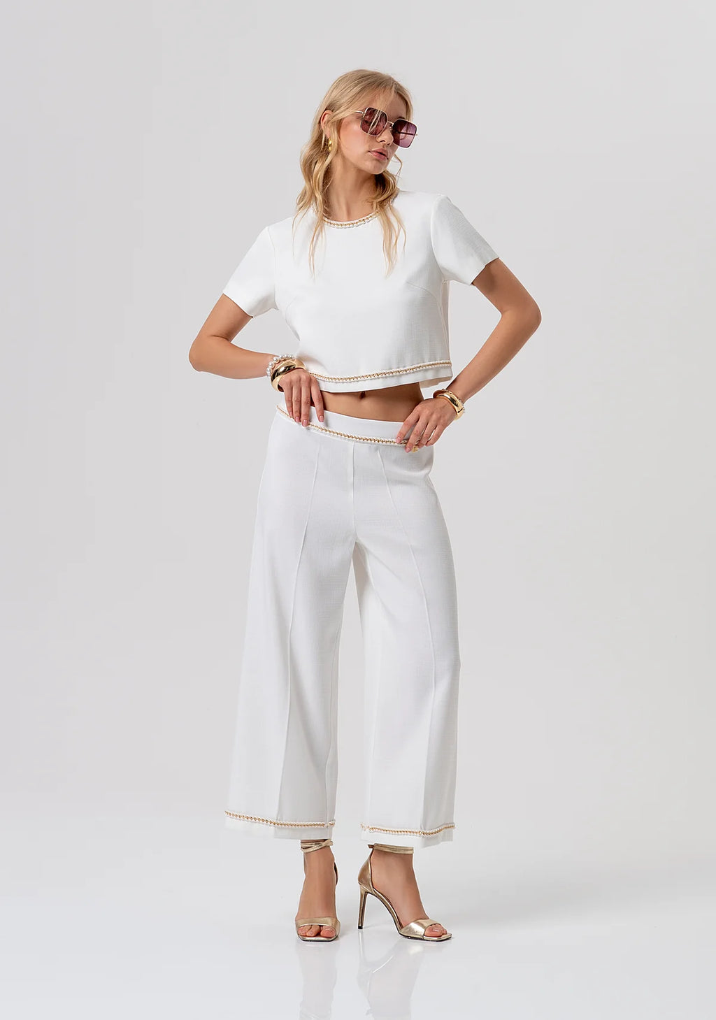 Blusa cropped com aplicações FRACOMINA