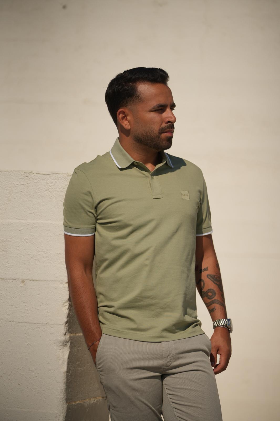 Polo BOSS em algodão piqué