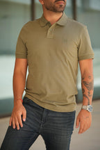 Polo BOSS com emblema com logótipo