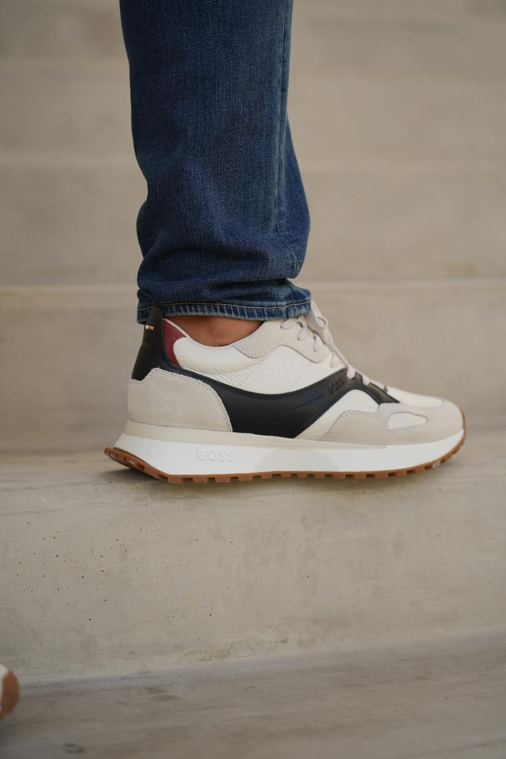 Sapatilhas BOSS Retro Runner em Pele e Camurça