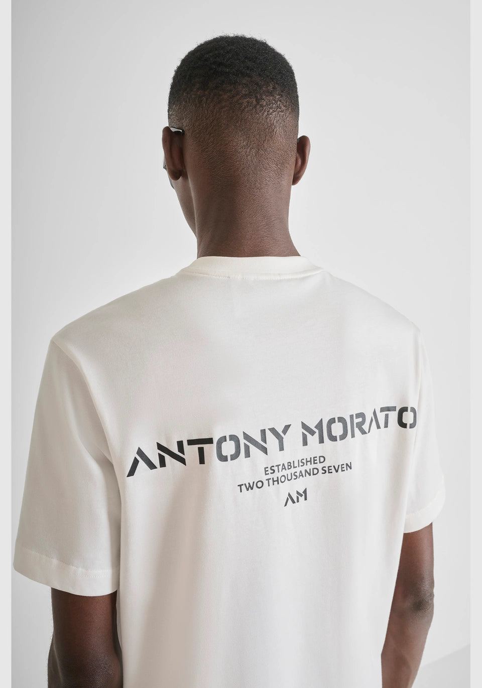 T-shirt com logo contrastante nas costas Antony Morato
