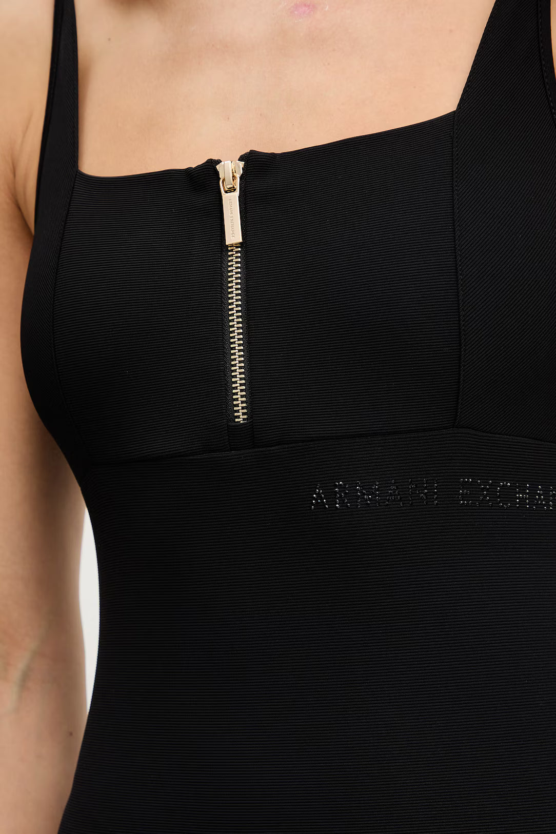 Vestido midi justo Armani Exchange