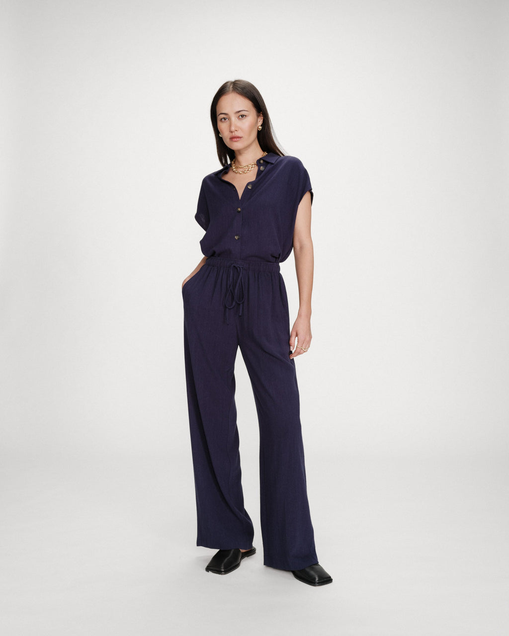 Pantalona "RAVEN" em linho GRACE & MILA