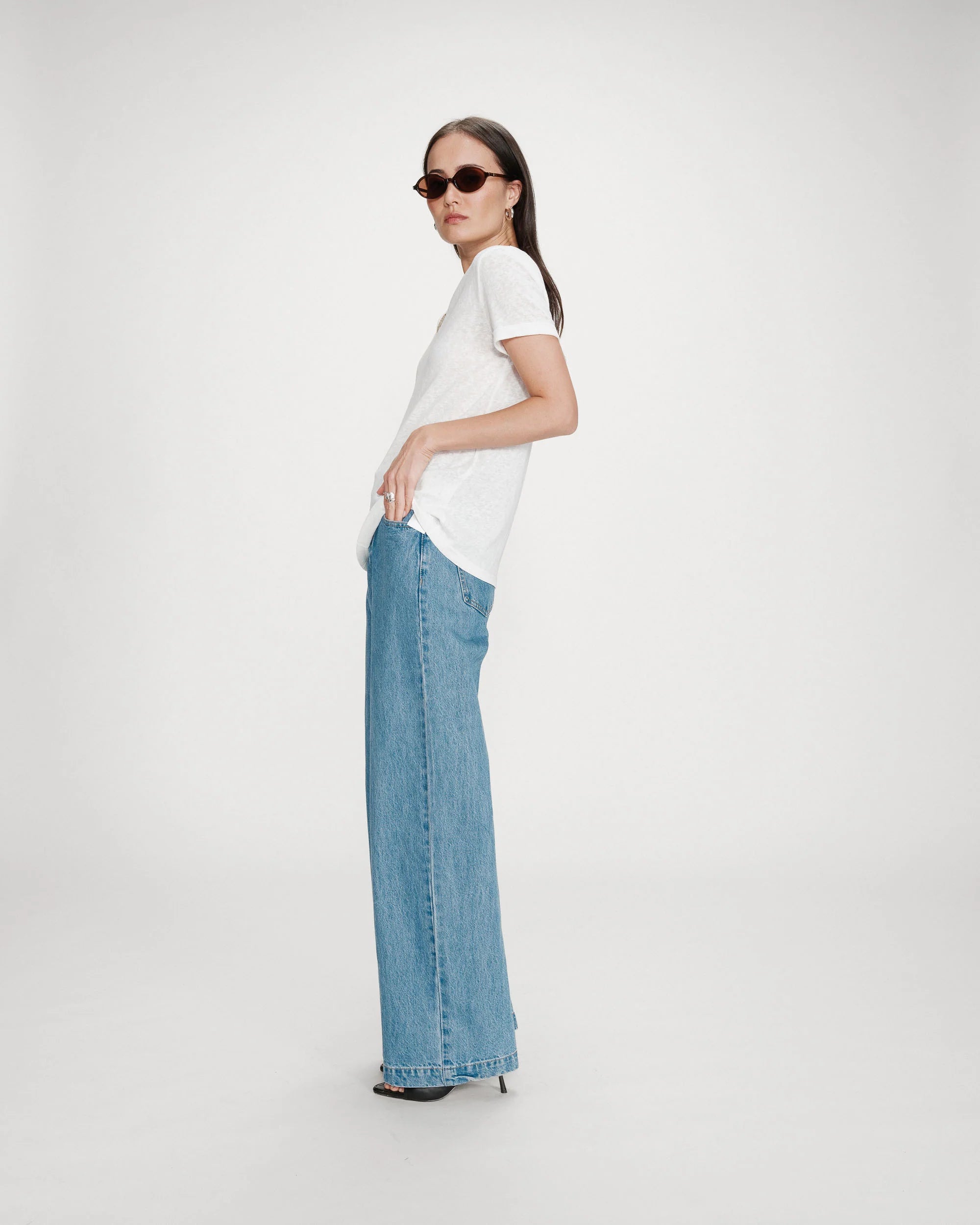 T-shirt "VASCO" com decote em V GRACE & MILA