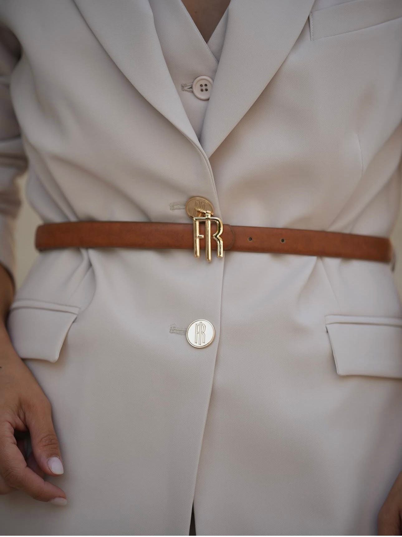 Blazer de corte regular com cinto a combinar Fracomina