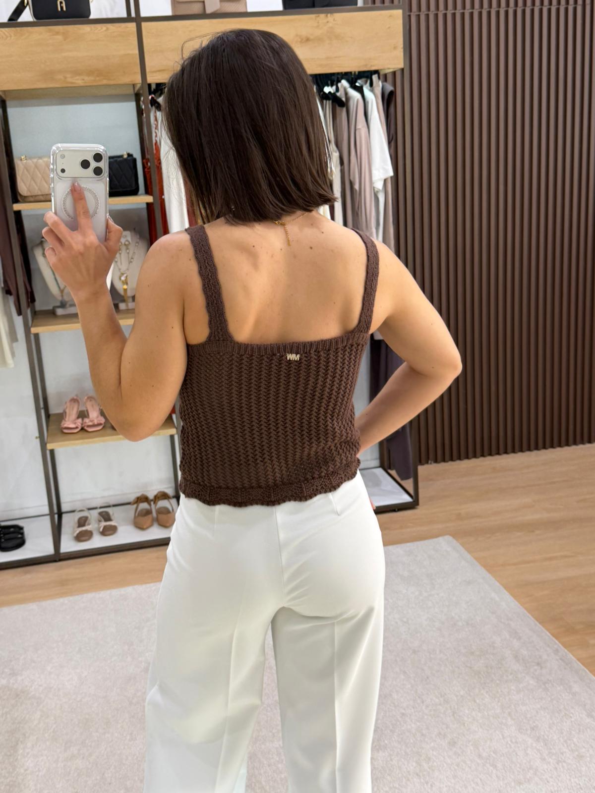 Top de crochê com decote em V MARKUP