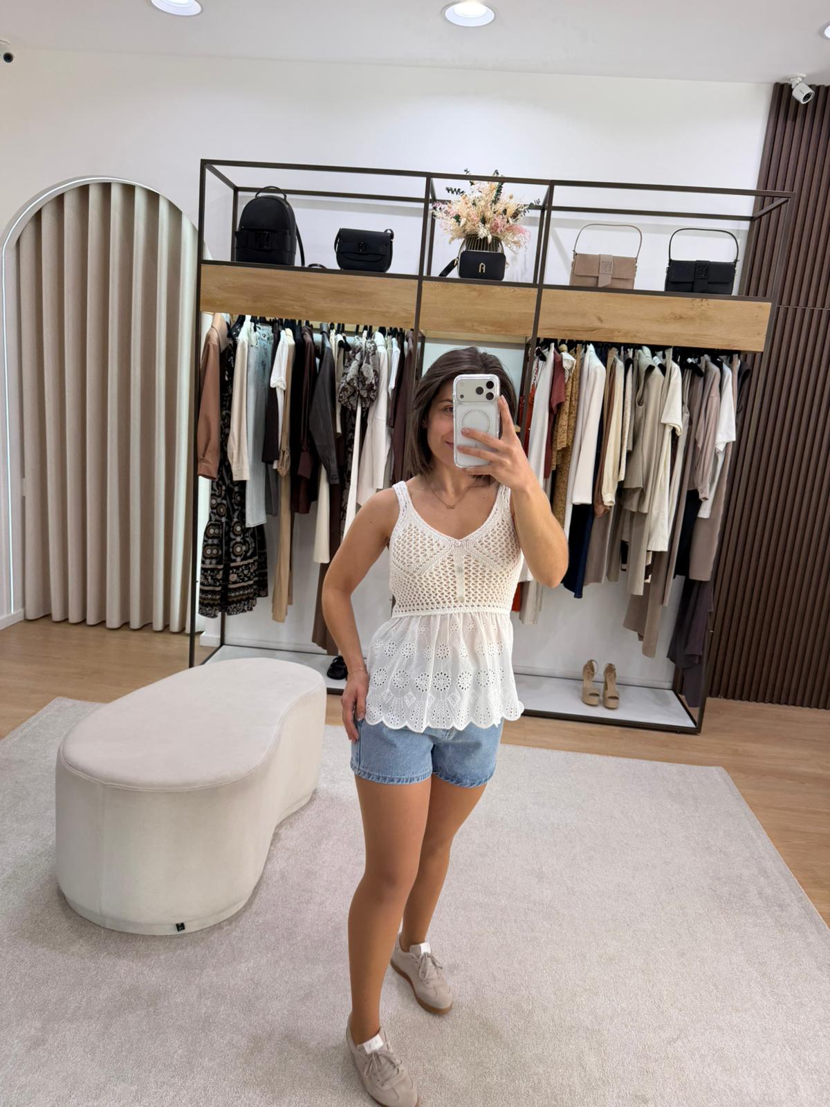 Top em crochê e renda Sagallo MARKUP