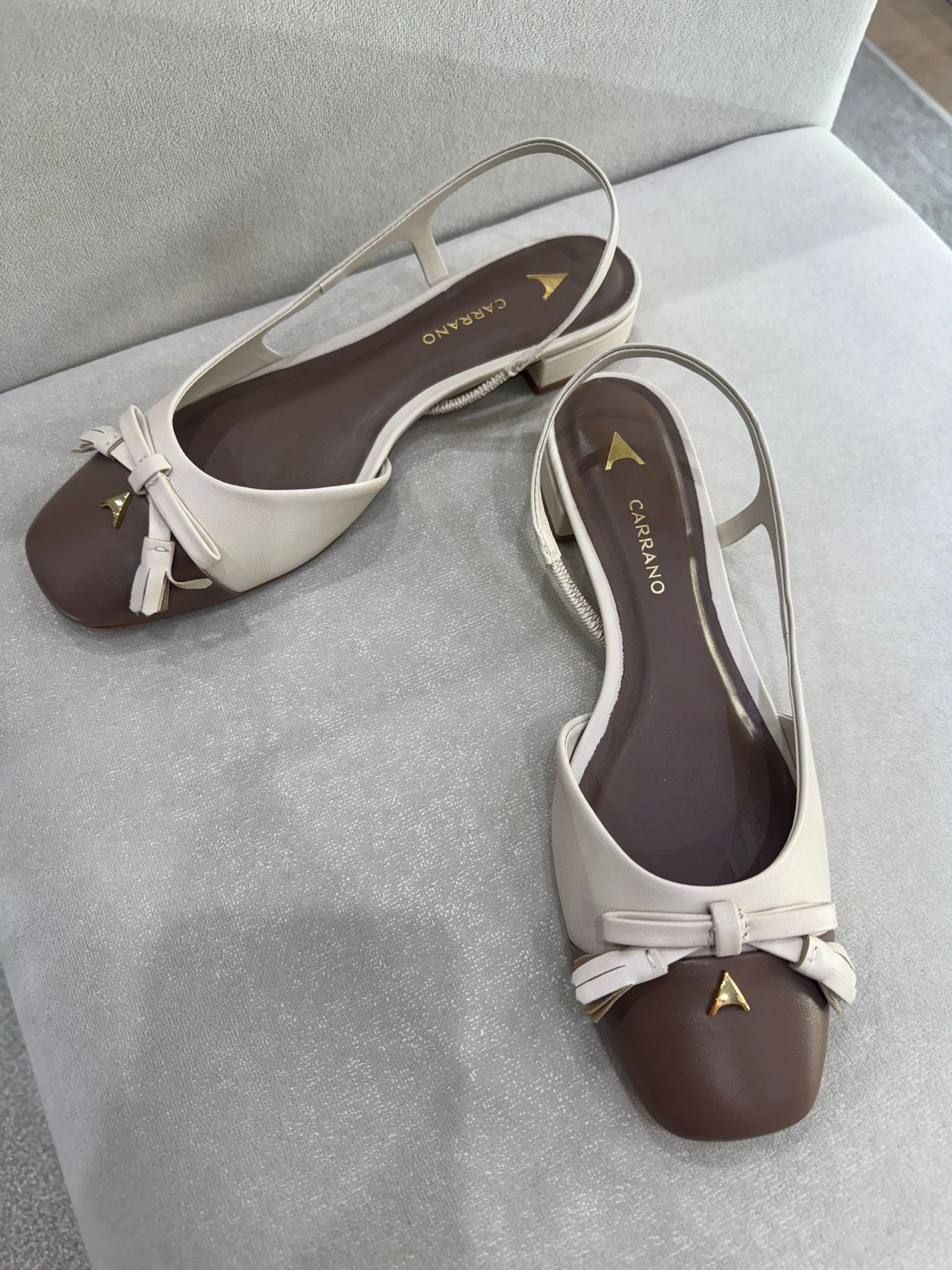 Sabrina com salto baixo CARRANO