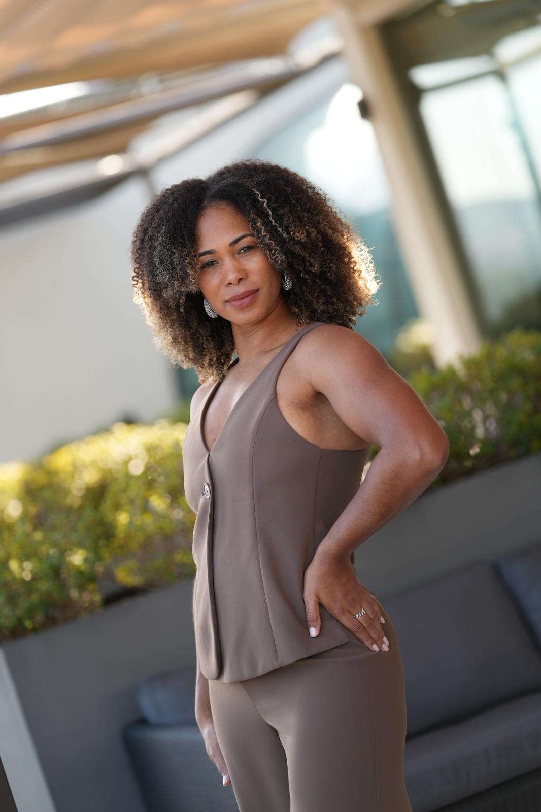 Macacão com rachas laterais Armani Exchange