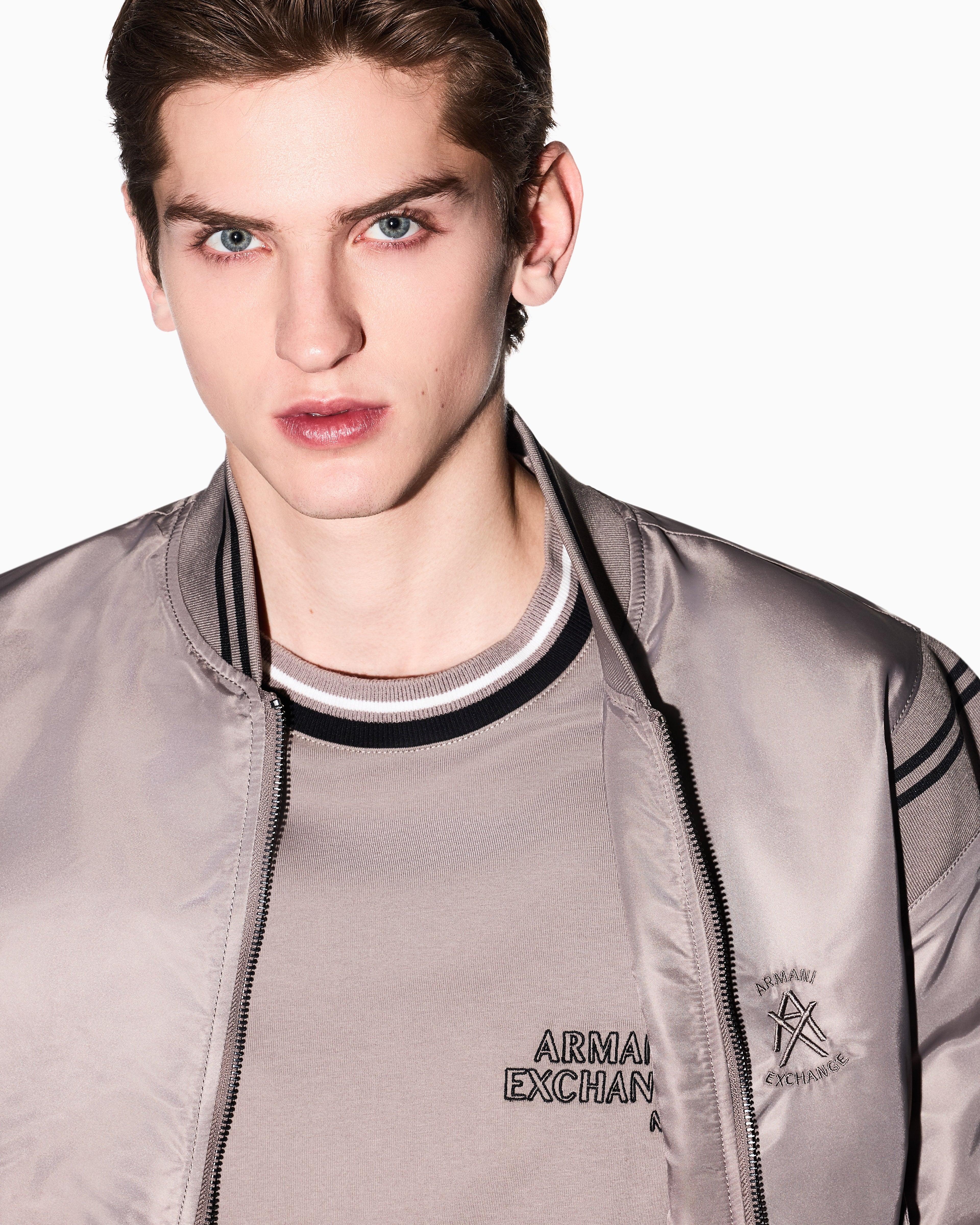 T-shirt gola canelada Armani Exchange