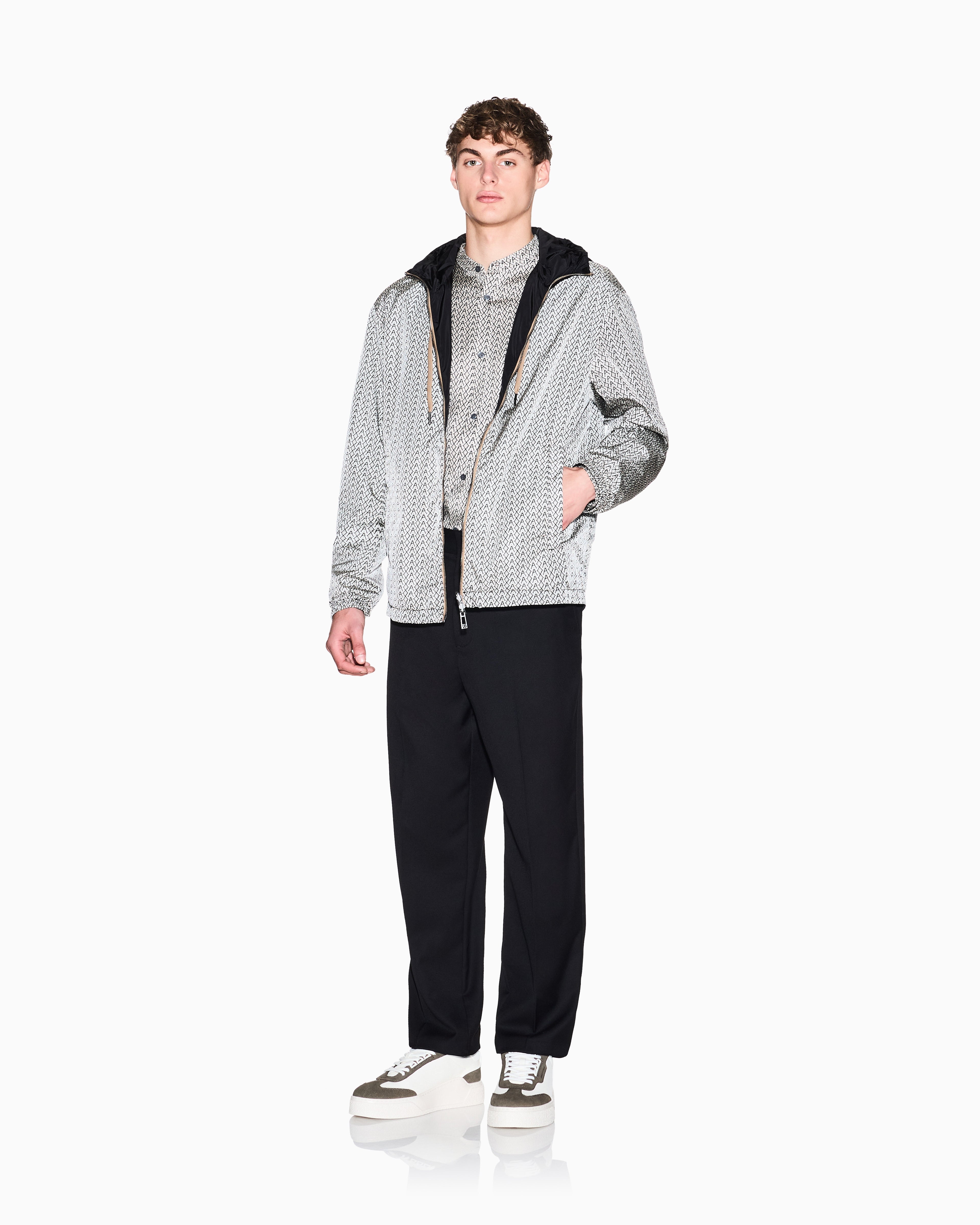 Casaco corta-vento reversível com capuz Armani Exchange