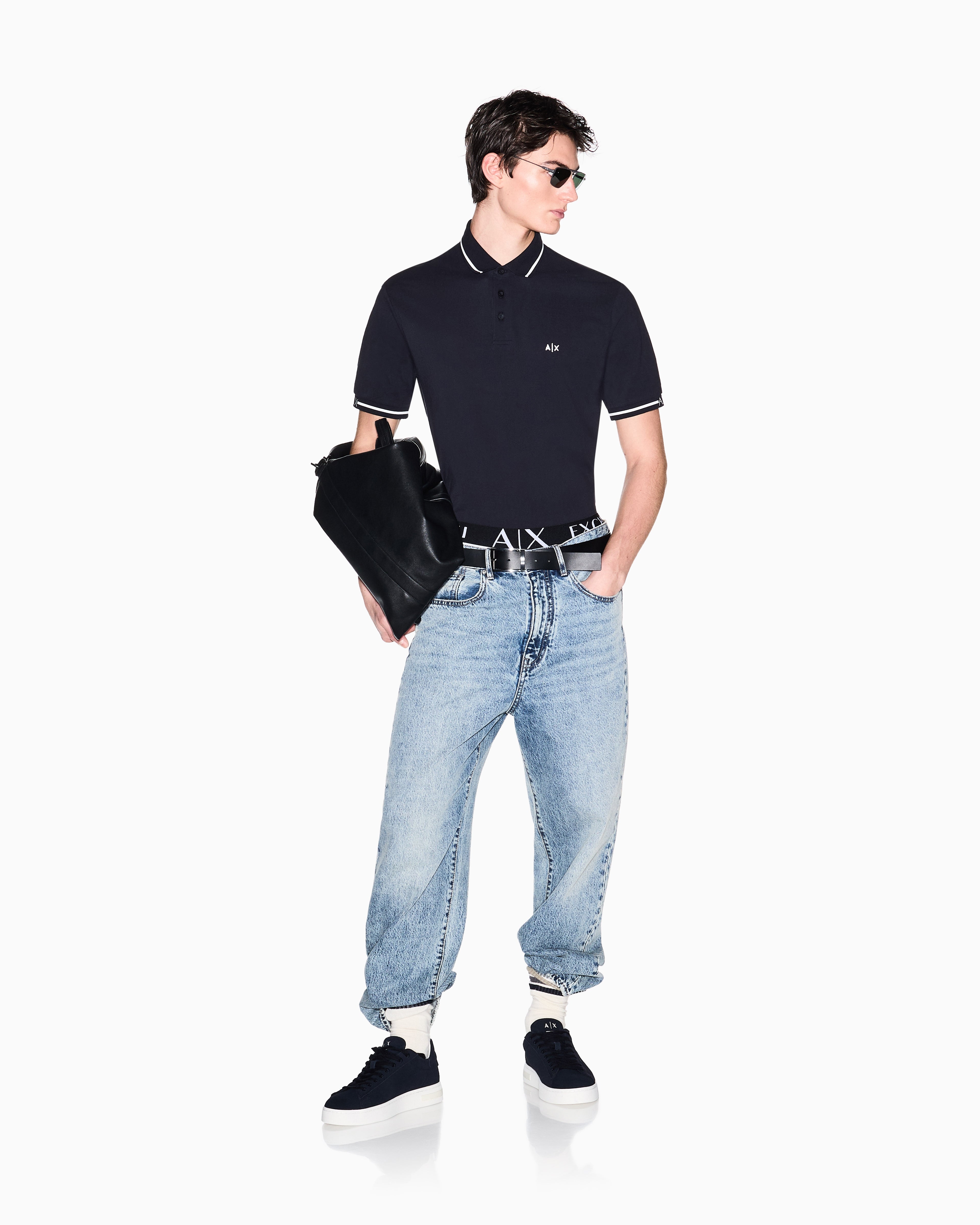 Polo com detalhes do logo na manga Armani Exchange