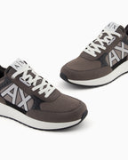 Sapatilha com detalhes contrastantes Armani Exchange