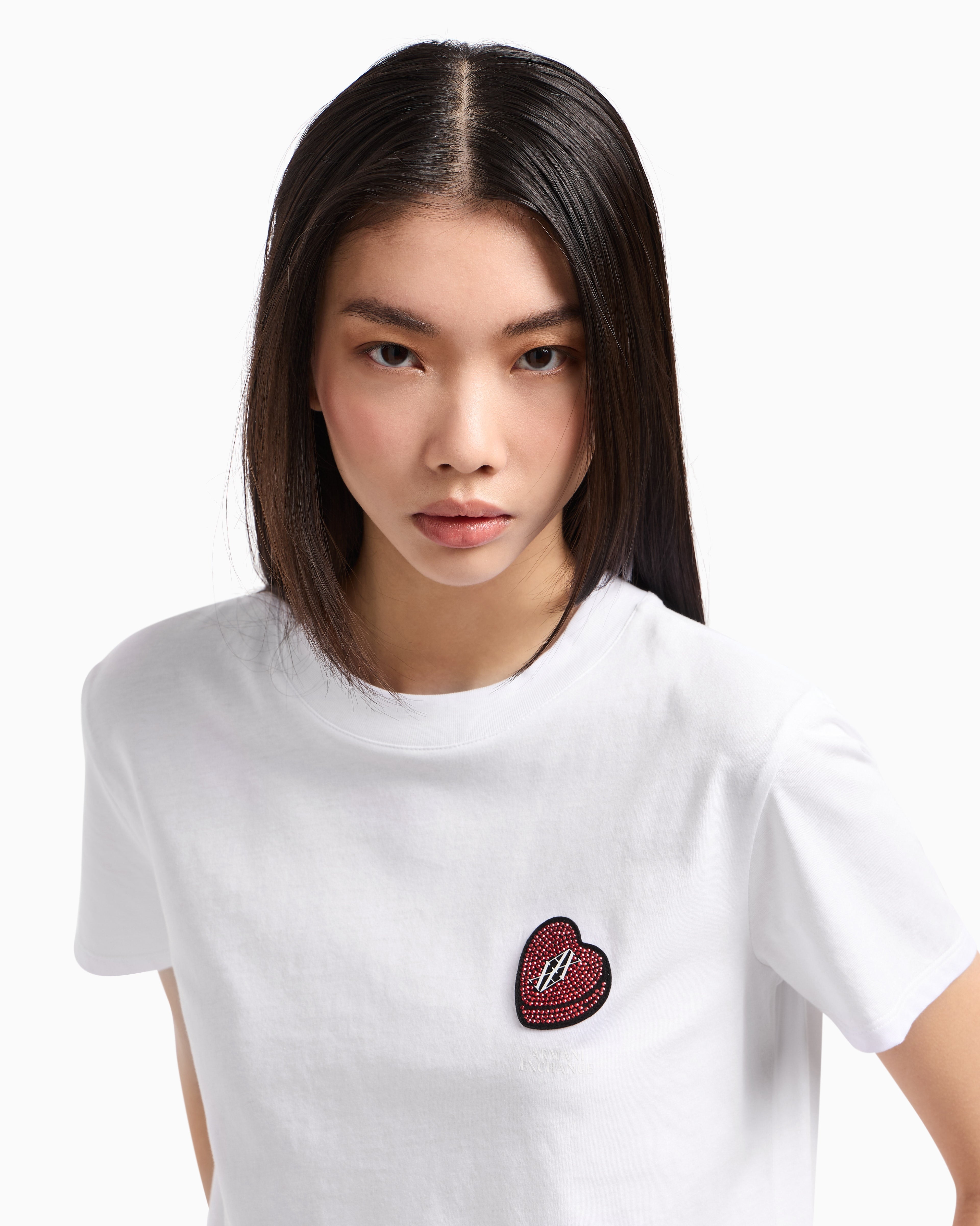 T-shirt com coração Armani Exchange