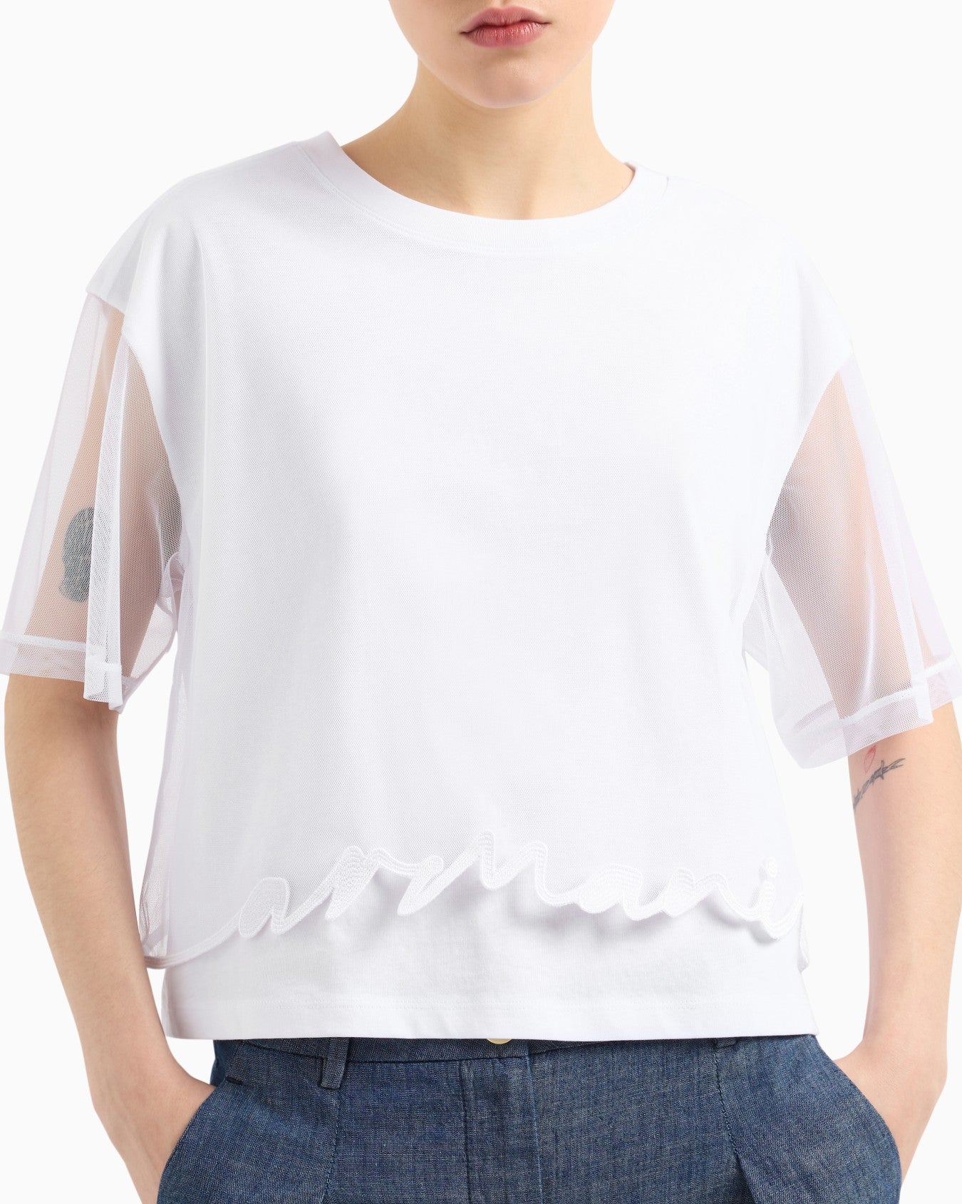T-shirt cropped com barra modelada Armani Exchange