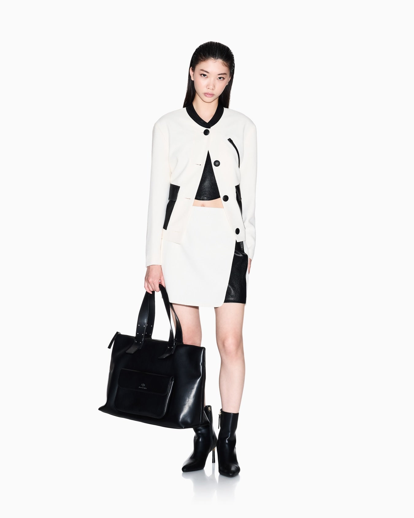 Saia curta com detalhes contrastantes Armani Exchange