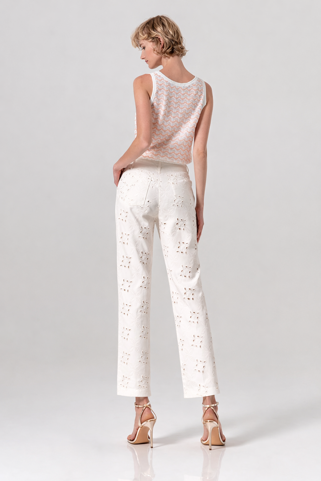 Calça chino de corte reto em renda San Gallo FRACOMINA