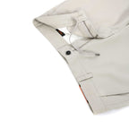 calcoes chino boss bege, detalhe do fecho