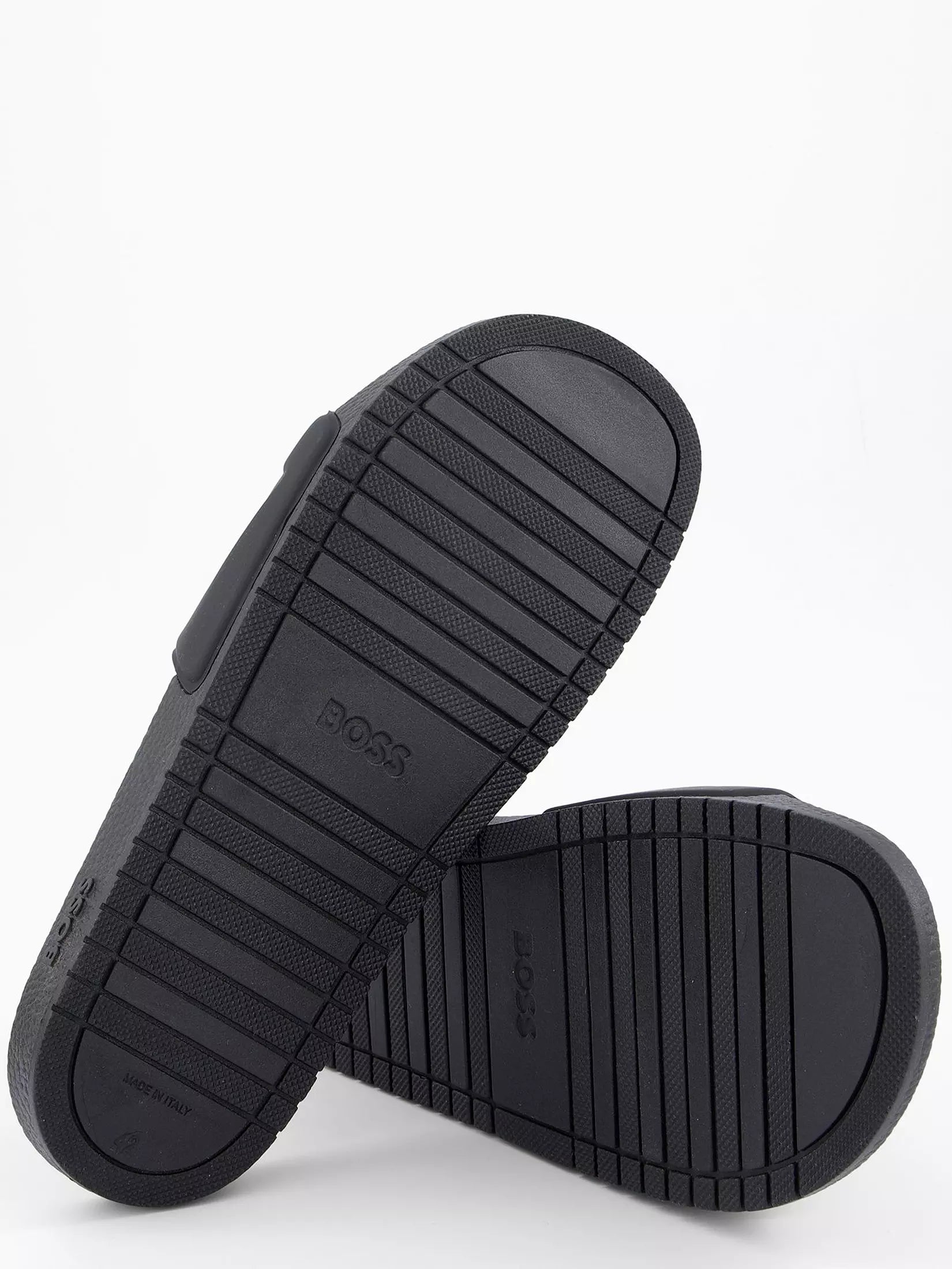 Chinelo com logo BOSS tira larga - preto detalhe da sola
