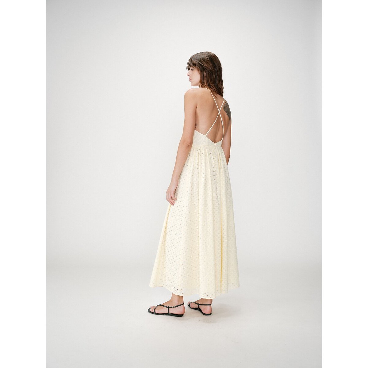 Vestido bordado "WIMALA" GRACE & MILA