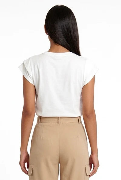 T-shirt com aplicações de botões MARKUP