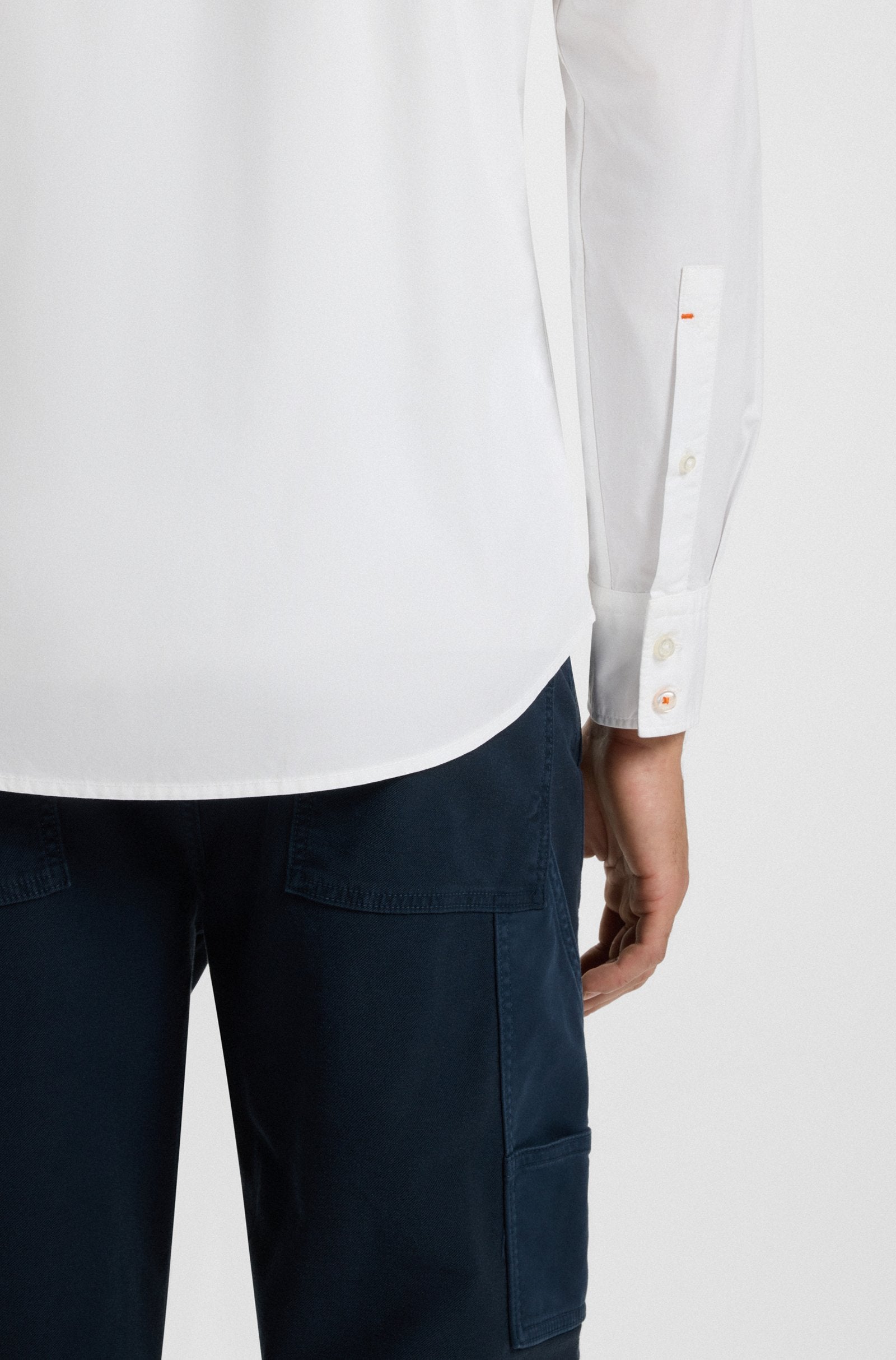 Camisa de ajuste regular em popelina de algodão BOSS