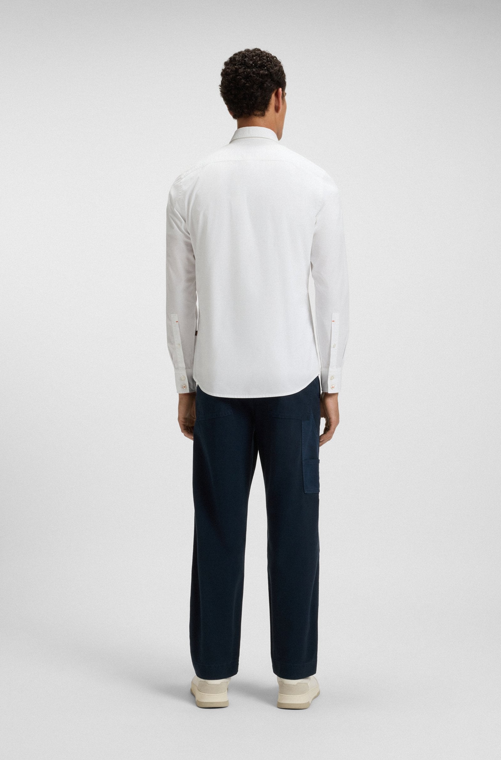 Camisa de ajuste regular em popelina de algodão BOSS
