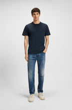 T-shirt básica com logotipo discreto BOSS