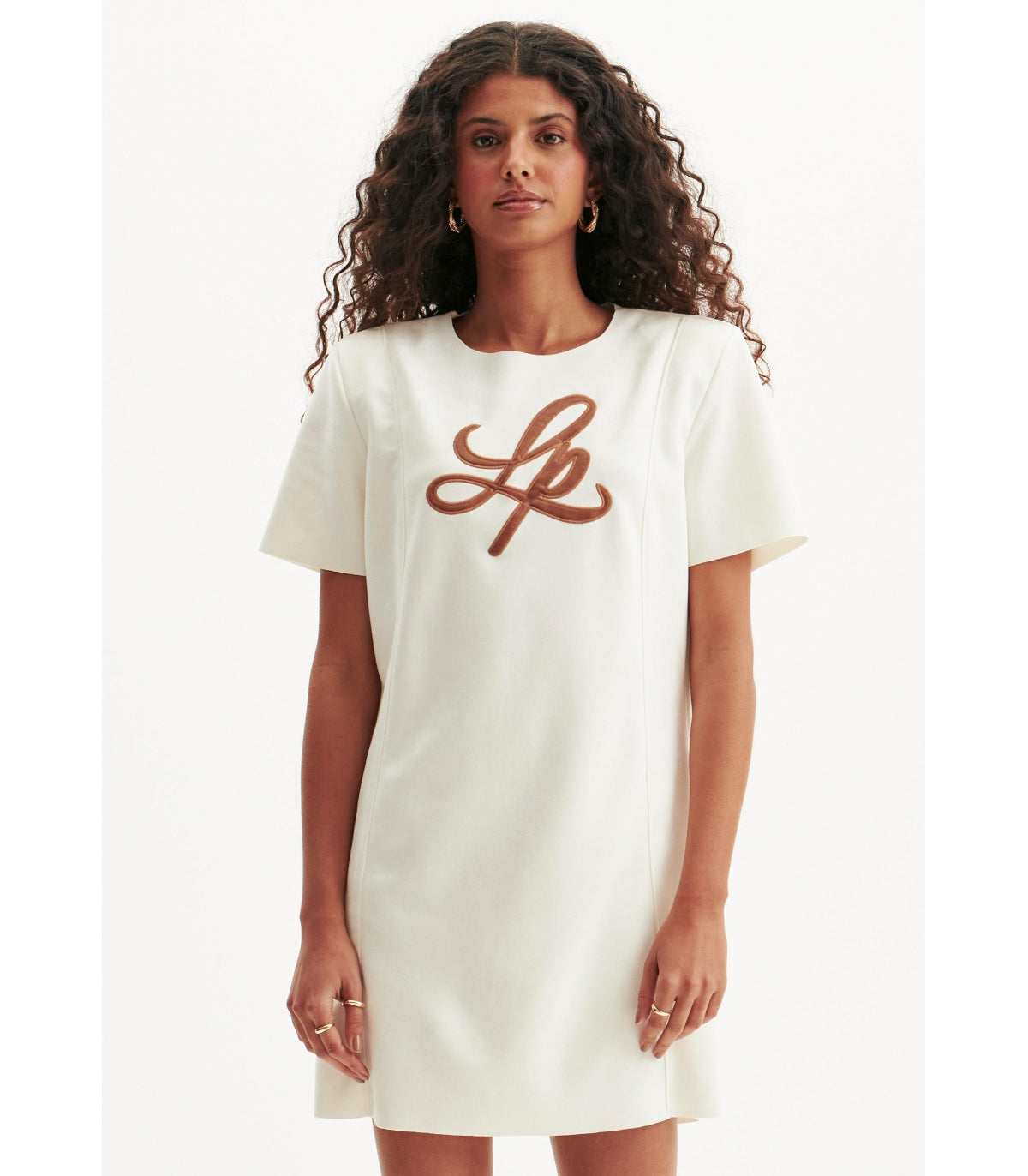 Vestido básico com bordado LANÇA PERFUME